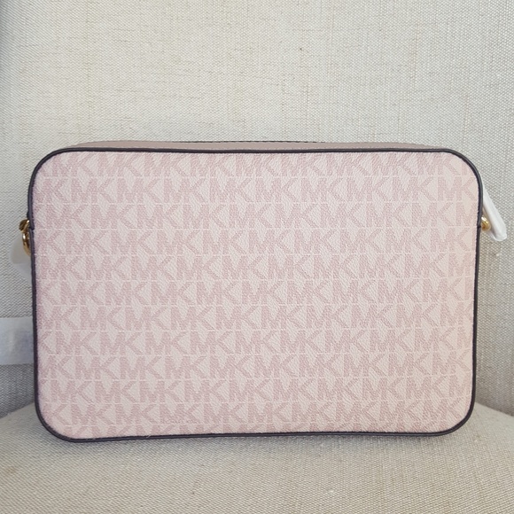 SOLD NWT Michael Kors LG Crossbody Bag Ballet Fawn - Picture 4 of 7